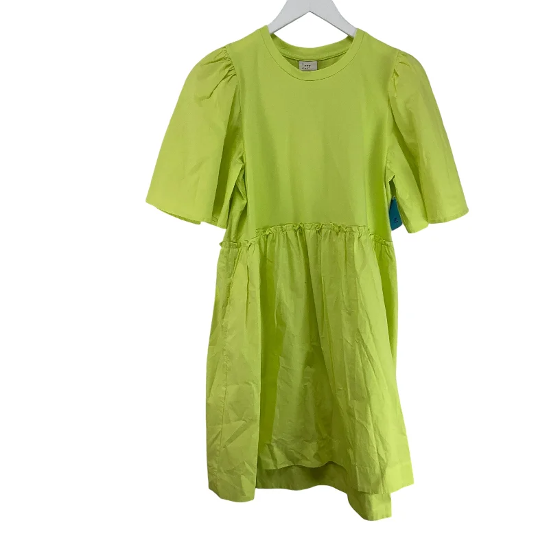 Dress Casual Short By A New Day In Green, Size: M